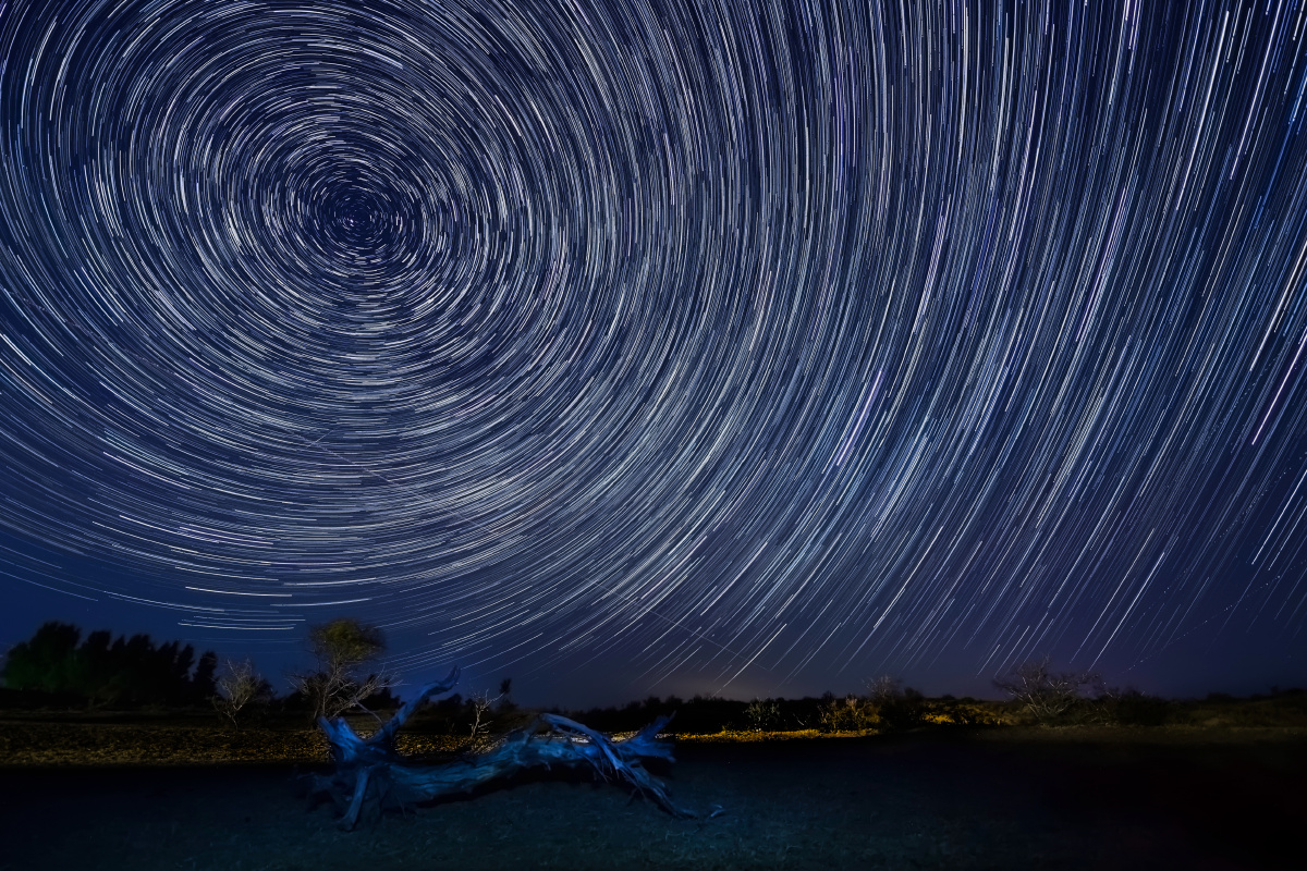 沙漠星轨