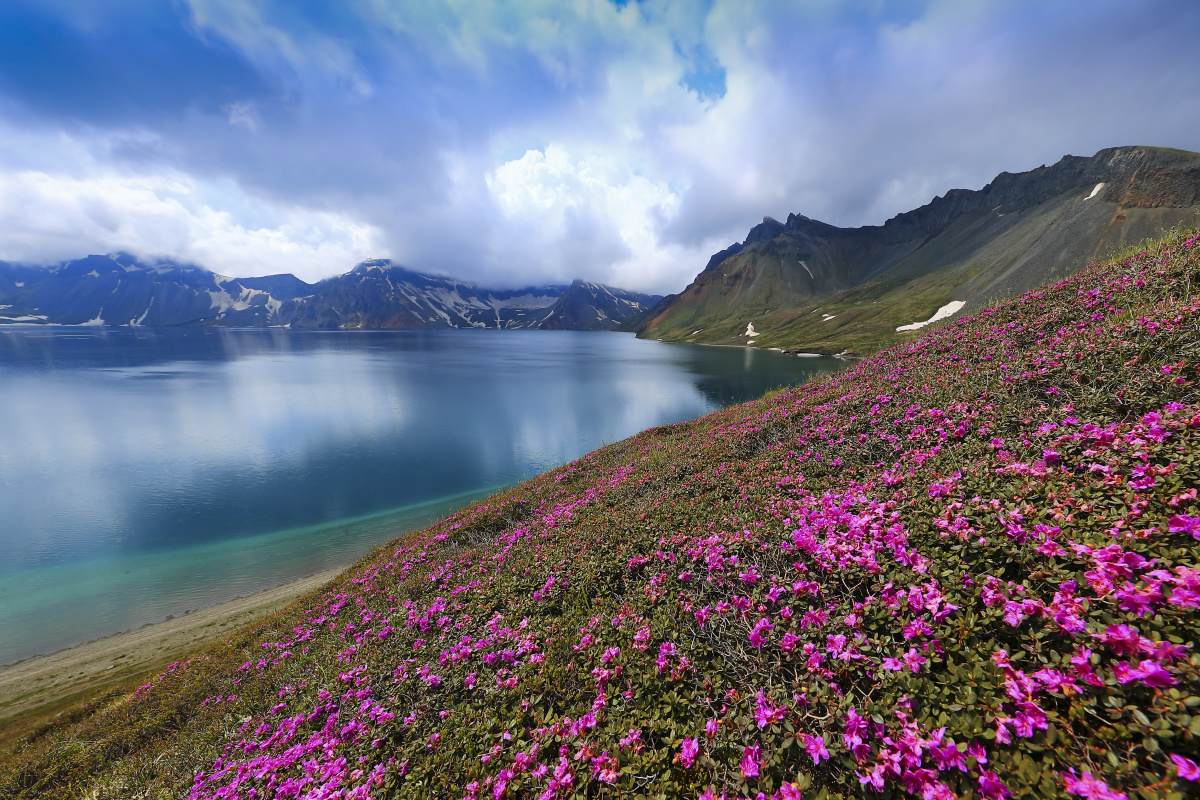 拍摄于长白山东坡的自然风光.