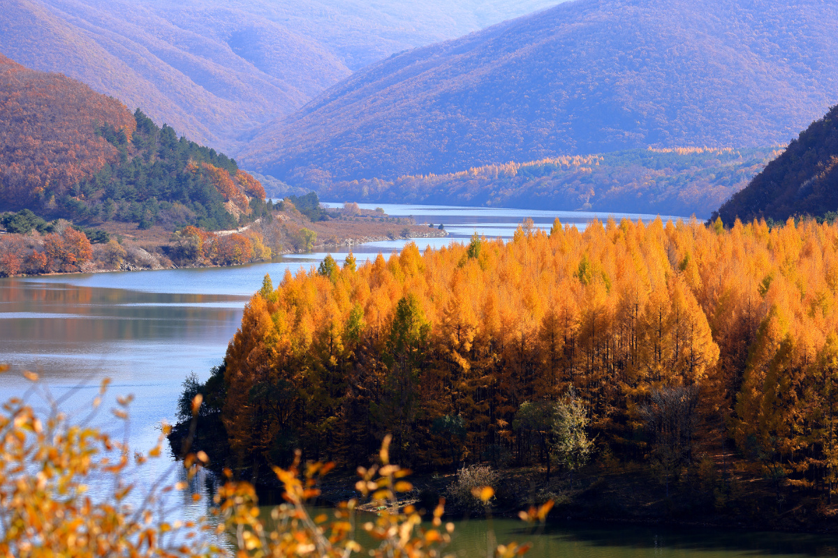 吉林省延吉海兰湖秋色.蓝七星关注