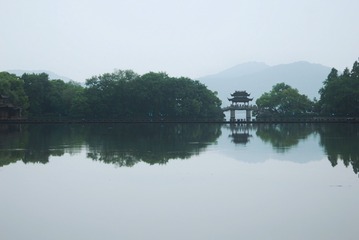 1280361