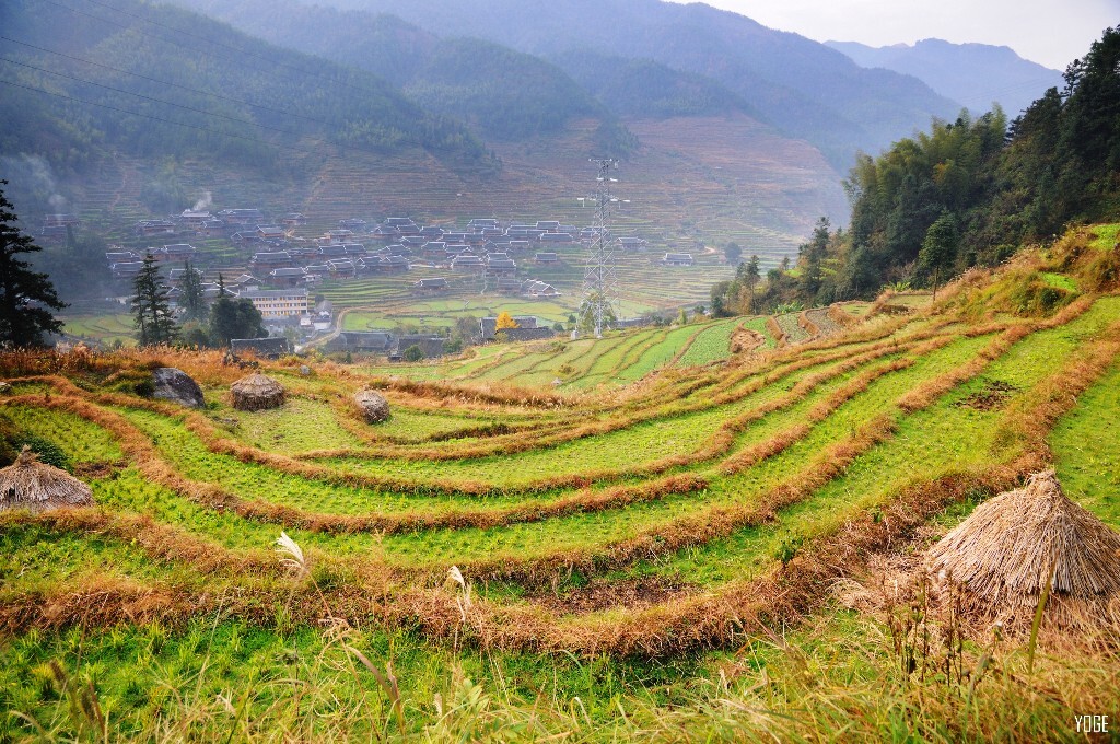 远眺山寨