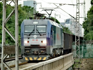 387634