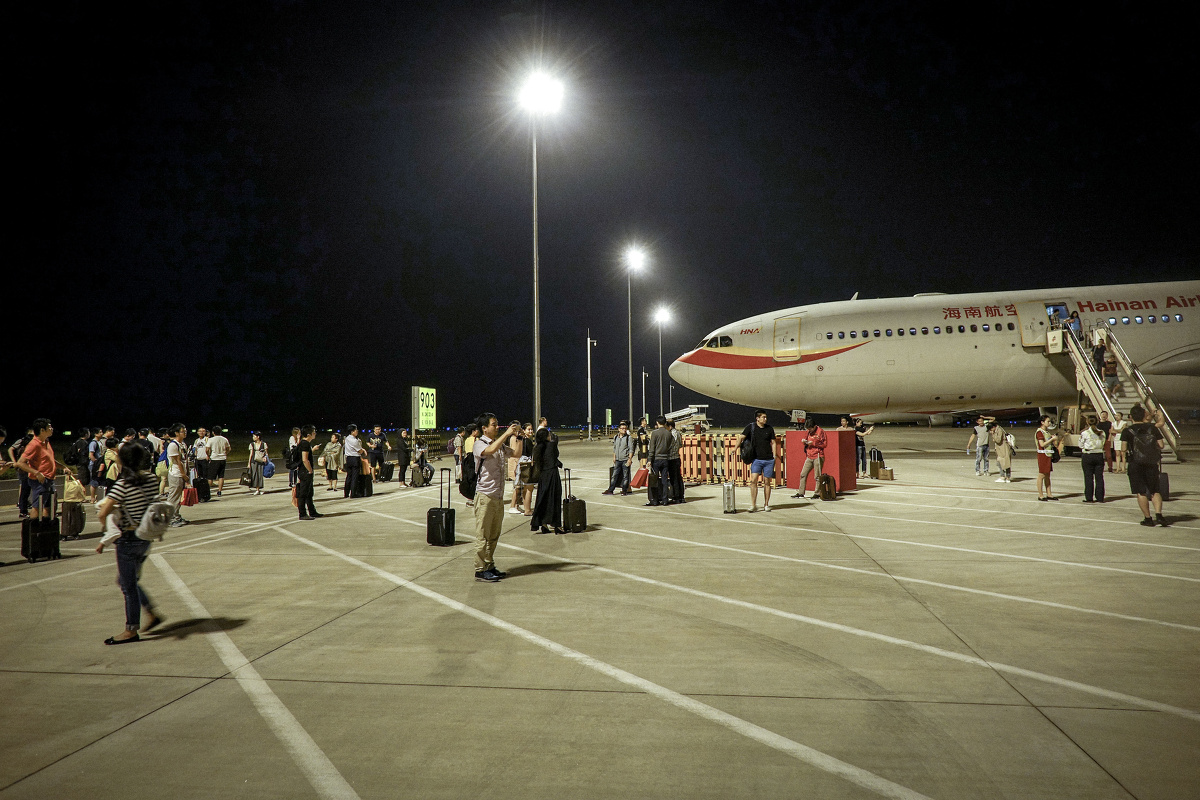 航班晚点与备降