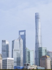647537