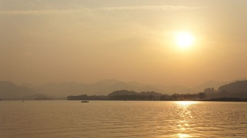 泛舟夕阳