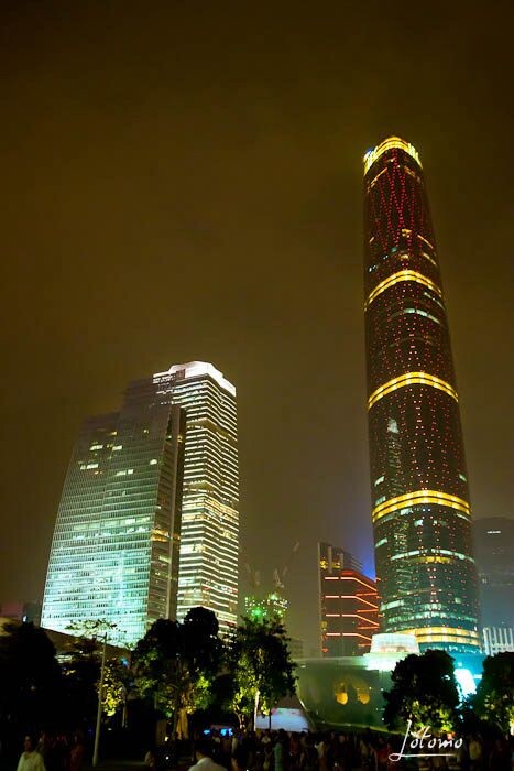 高楼大厦<br />

