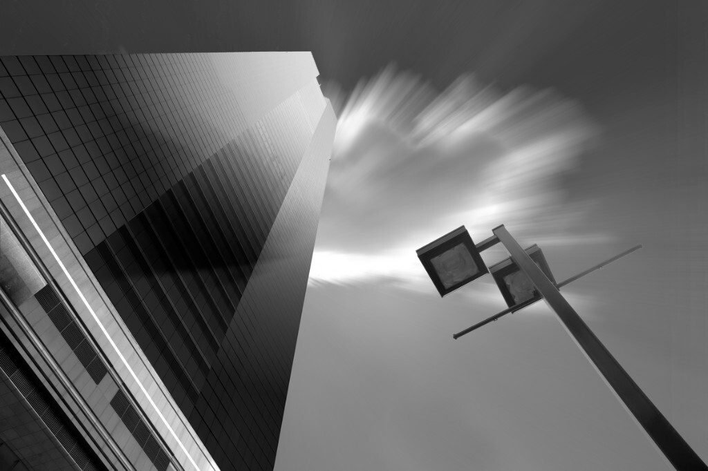 重新修了一下原来去广州拍的图，加了点对比，做了个luminous architecture.....