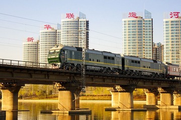 归来的列车3.jpg