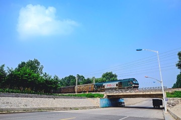 _S053102.jpg
