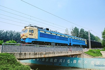 _S033146.jpg