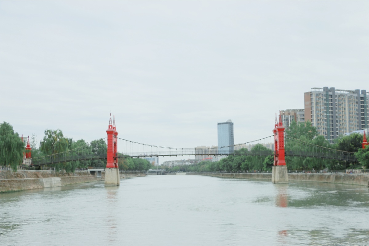 成都戛纳湾风情廊桥