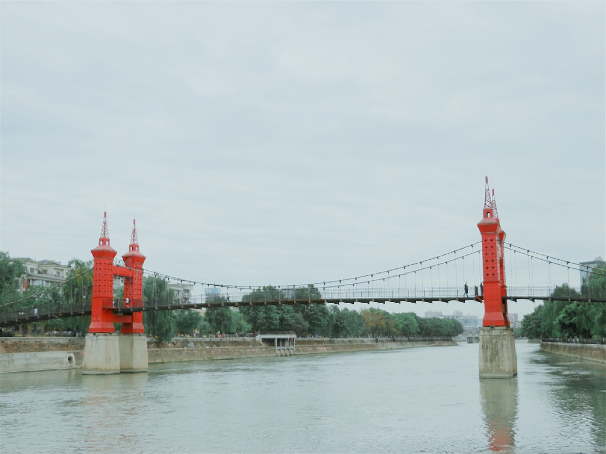 成都戛纳湾风情廊桥