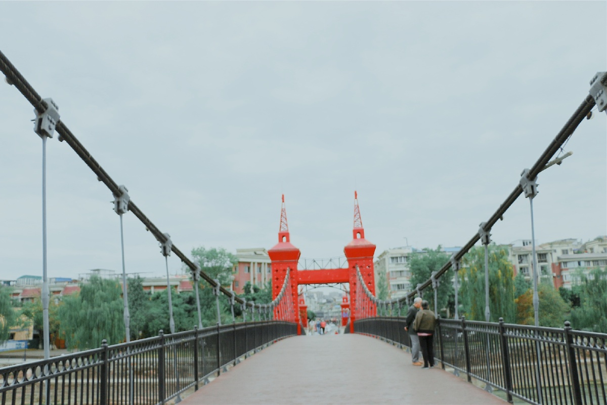 成都戛纳湾风情廊桥