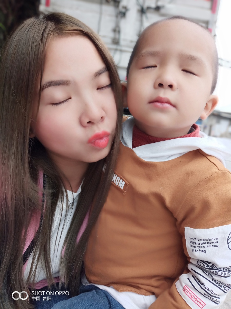 有叫小九月的主播,江南第一情主播真名金城