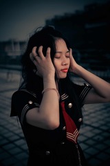 001