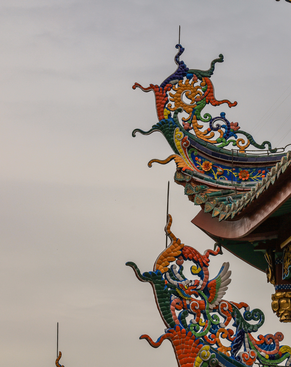 屋顶的另一世界厦门南普陀寺飞檐六