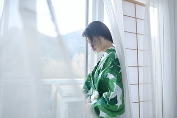 001
