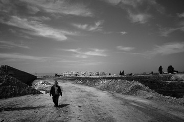 修建中的环湖路 2010