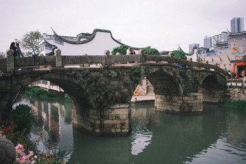 191366