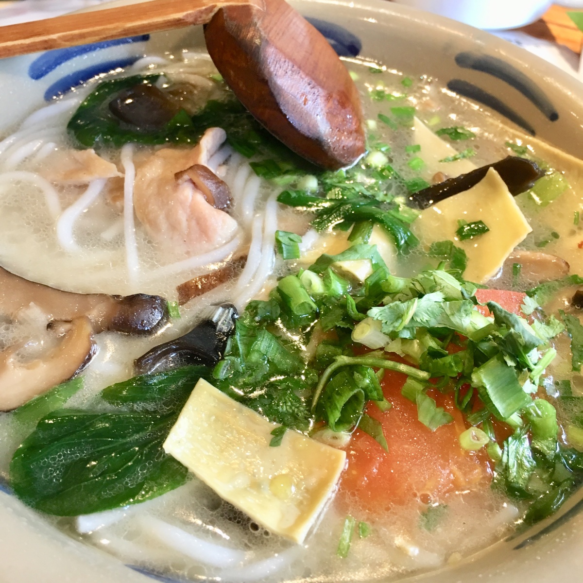 三鲜米线