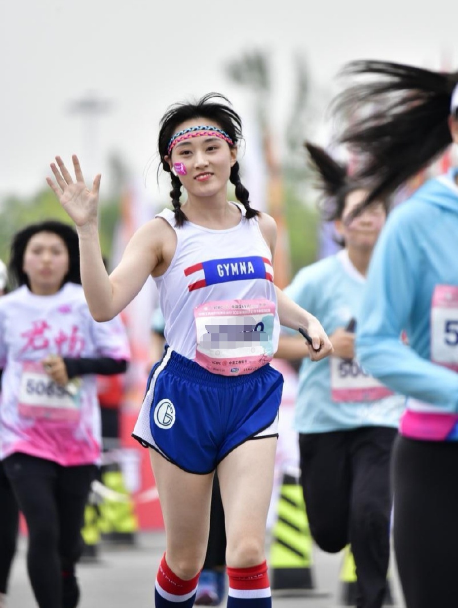 4月24日,2021石家庄(正定)女子半程马拉松成功落下帷幕.