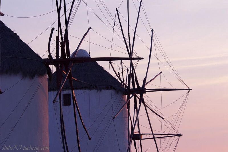 风车 夕阳-3<br />
2007年5月拍摄于希腊米克诺斯岛