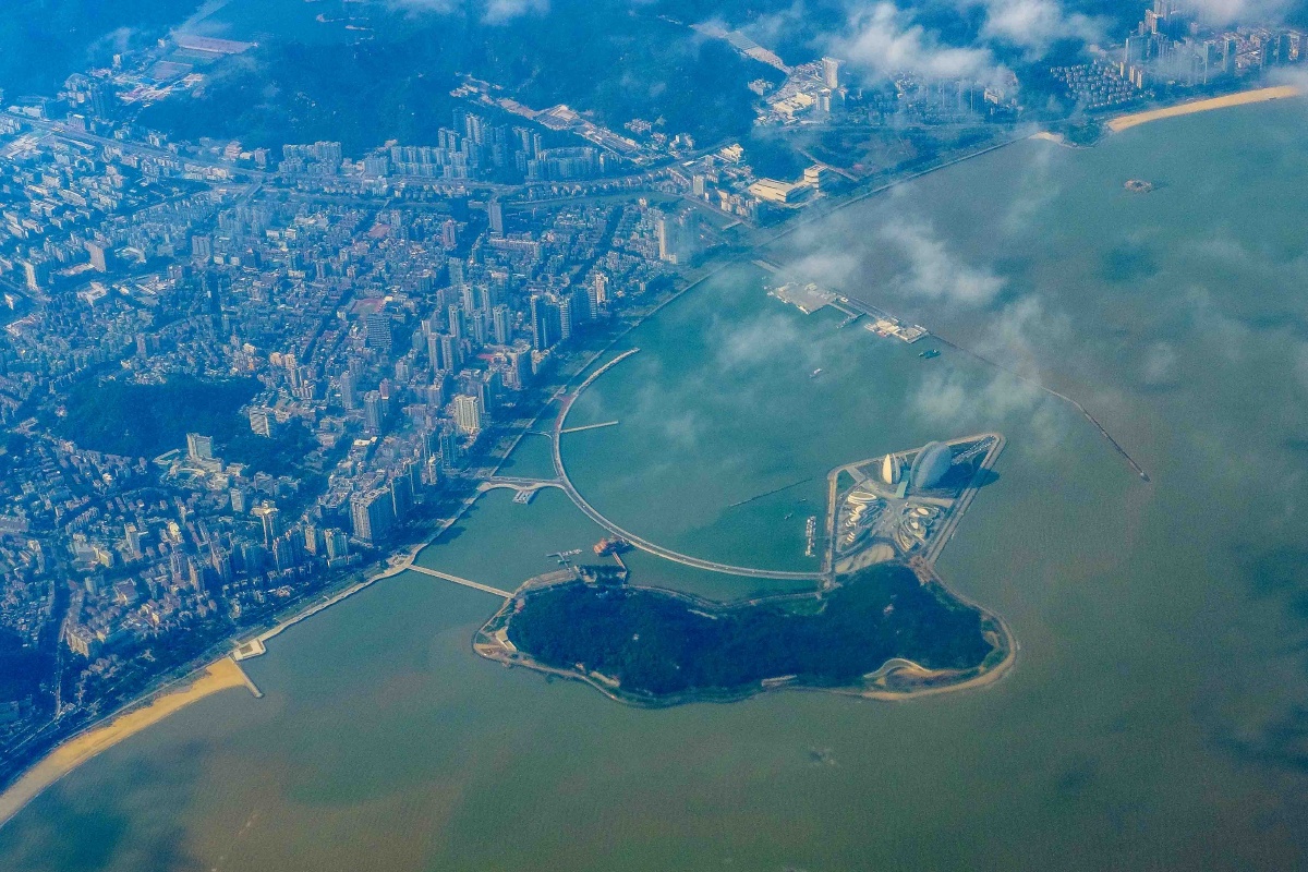 俯瞰珠海日月贝:珠海歌剧院