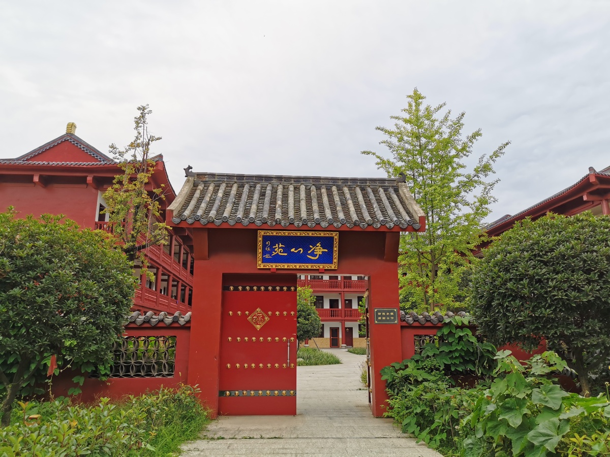 四川彭州尼众佛学院