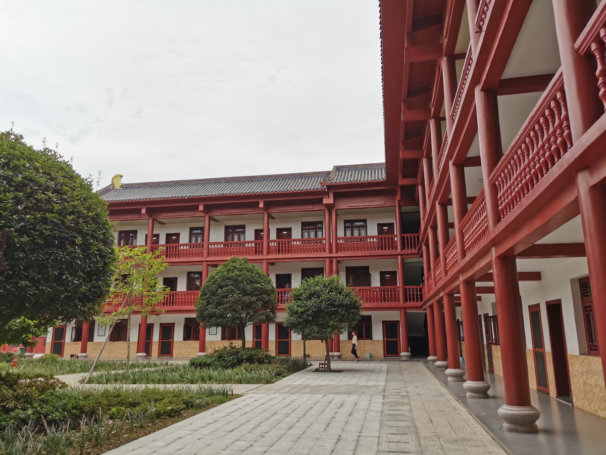 四川彭州尼众佛学院