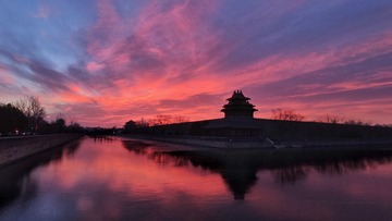 泊秦淮