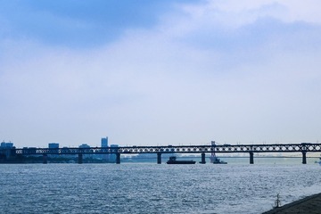 22028564-84B6-4707-83D9-334CF3ED78D8/L0/001