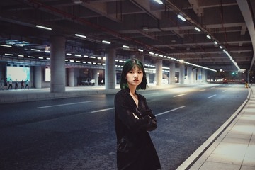 001