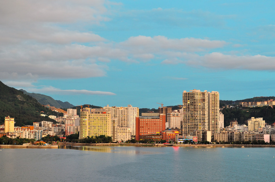 傍晚湖景 - zhangweihang
