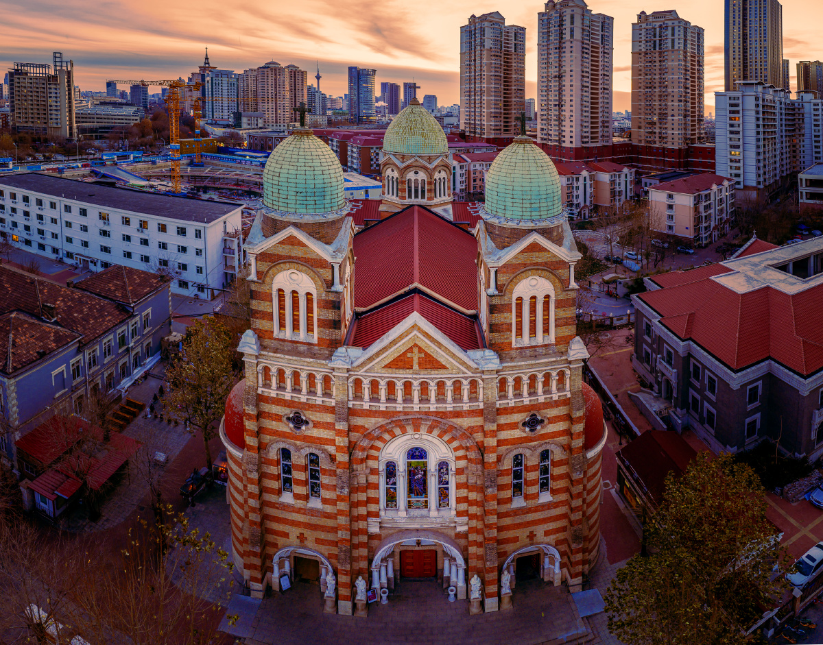 西开教堂全称天主教西开总堂1916年由法国传教士杜保禄主持修建始称圣