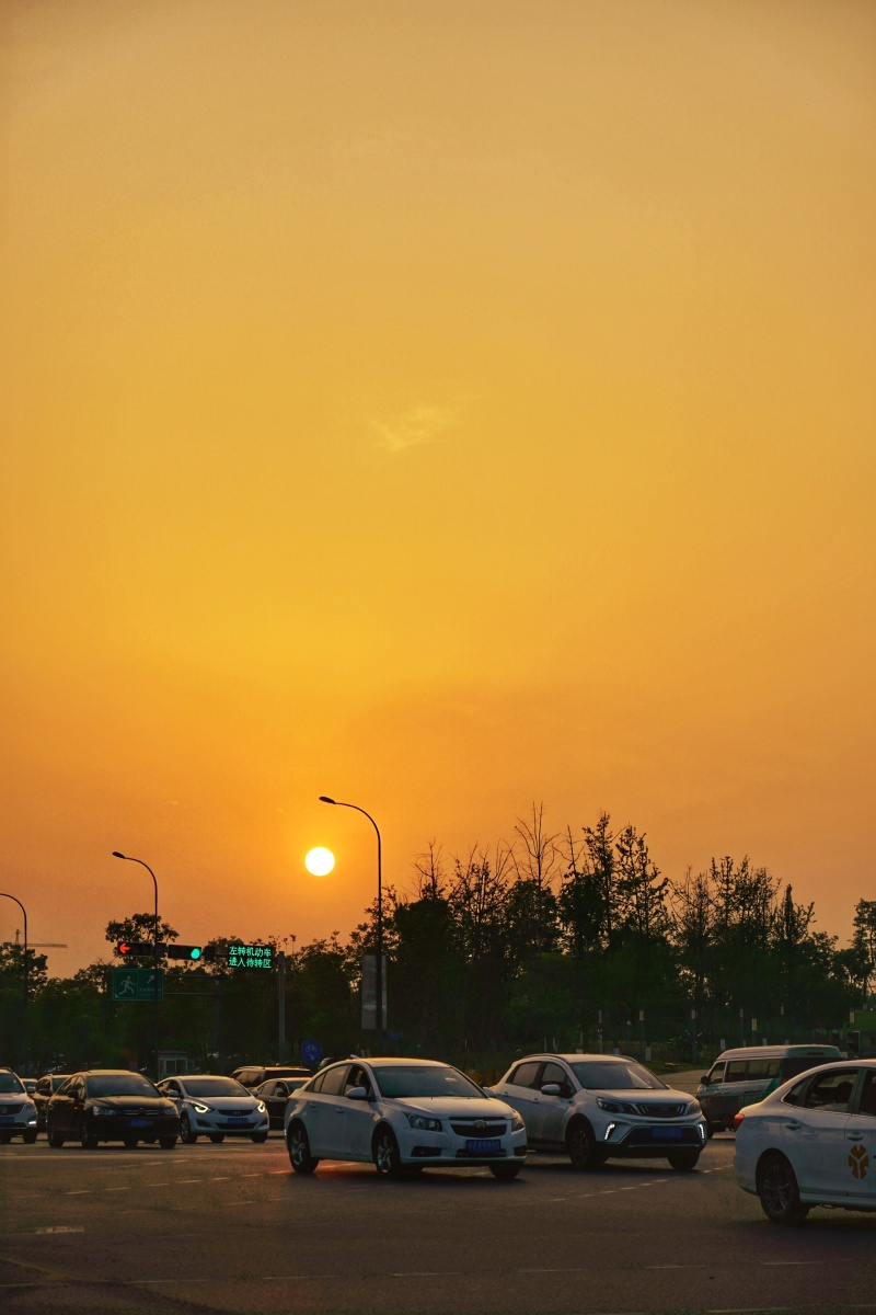 夕阳 成都天府一街