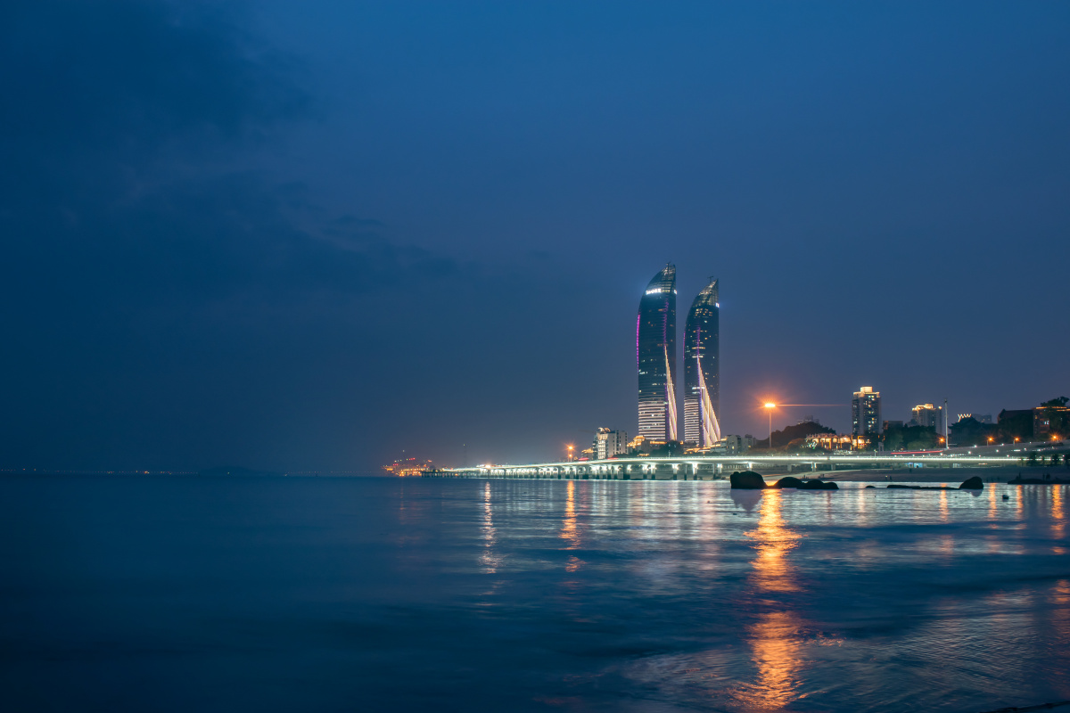 厦门双子塔夜景建筑