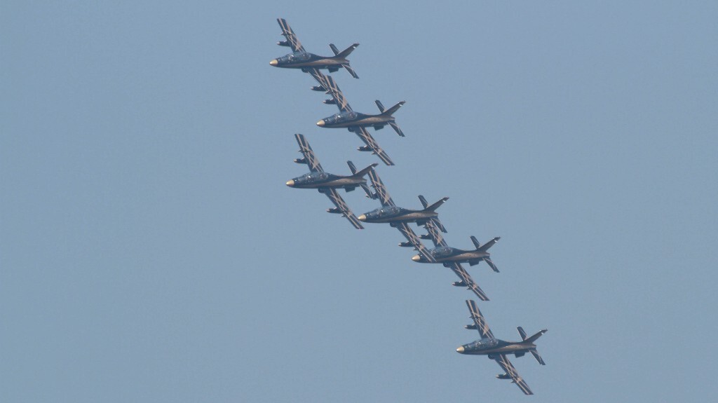 阿联酋空军骑士表演队 MB-339