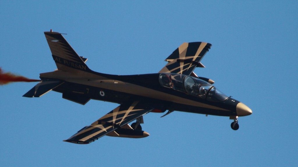 阿联酋空军骑士表演队 MB-339