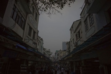 高第街的那点儿宿命。一-一