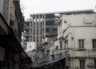 高第街的那点儿宿命。七-一