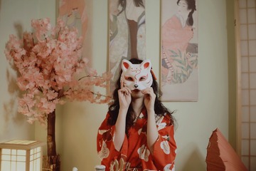 001
