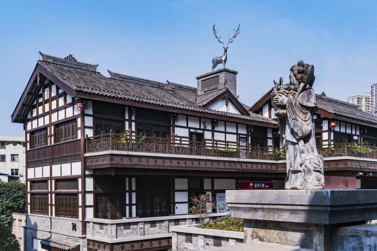 《弹子石老街王家大院》 位于弹子石老街中部地段的王家大院建于19
