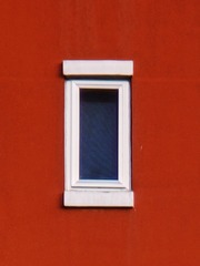 1000185052