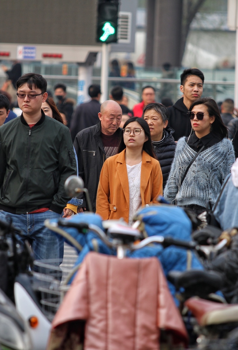 城市风景线人潮如流20210320上传