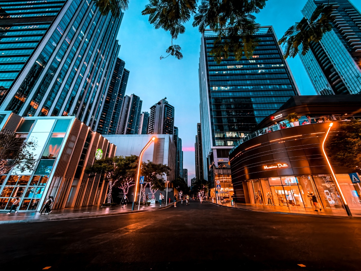 图片深圳的街头图片深圳街头图深圳街头照片高清城市情绪城市生活场景