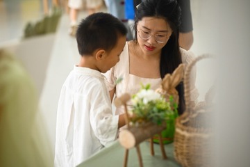 885760D8-C911-49DD-A734-1B5CD294D6AB/L0/001