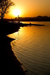 南湖公园沙滩夕阳