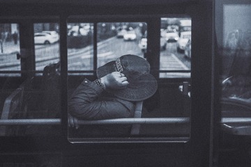 414084