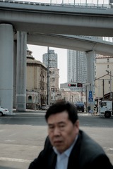 380000