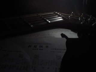 595334